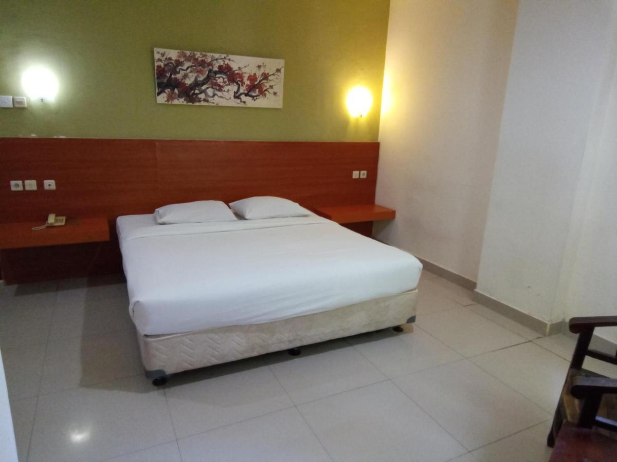 Hotel Puri Dibia Kuta Kuta Lombok Exterior foto