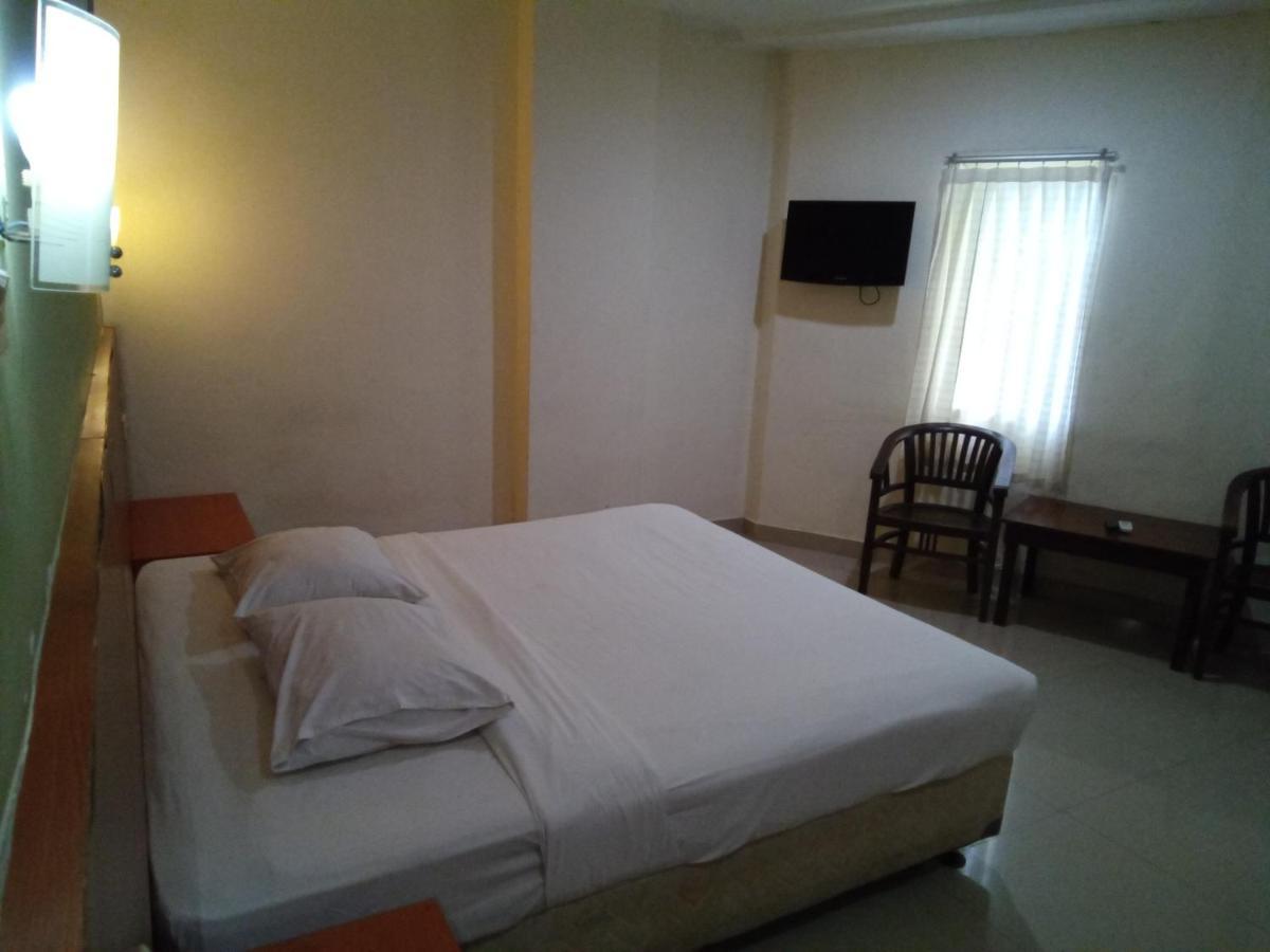 Hotel Puri Dibia Kuta Kuta Lombok Exterior foto