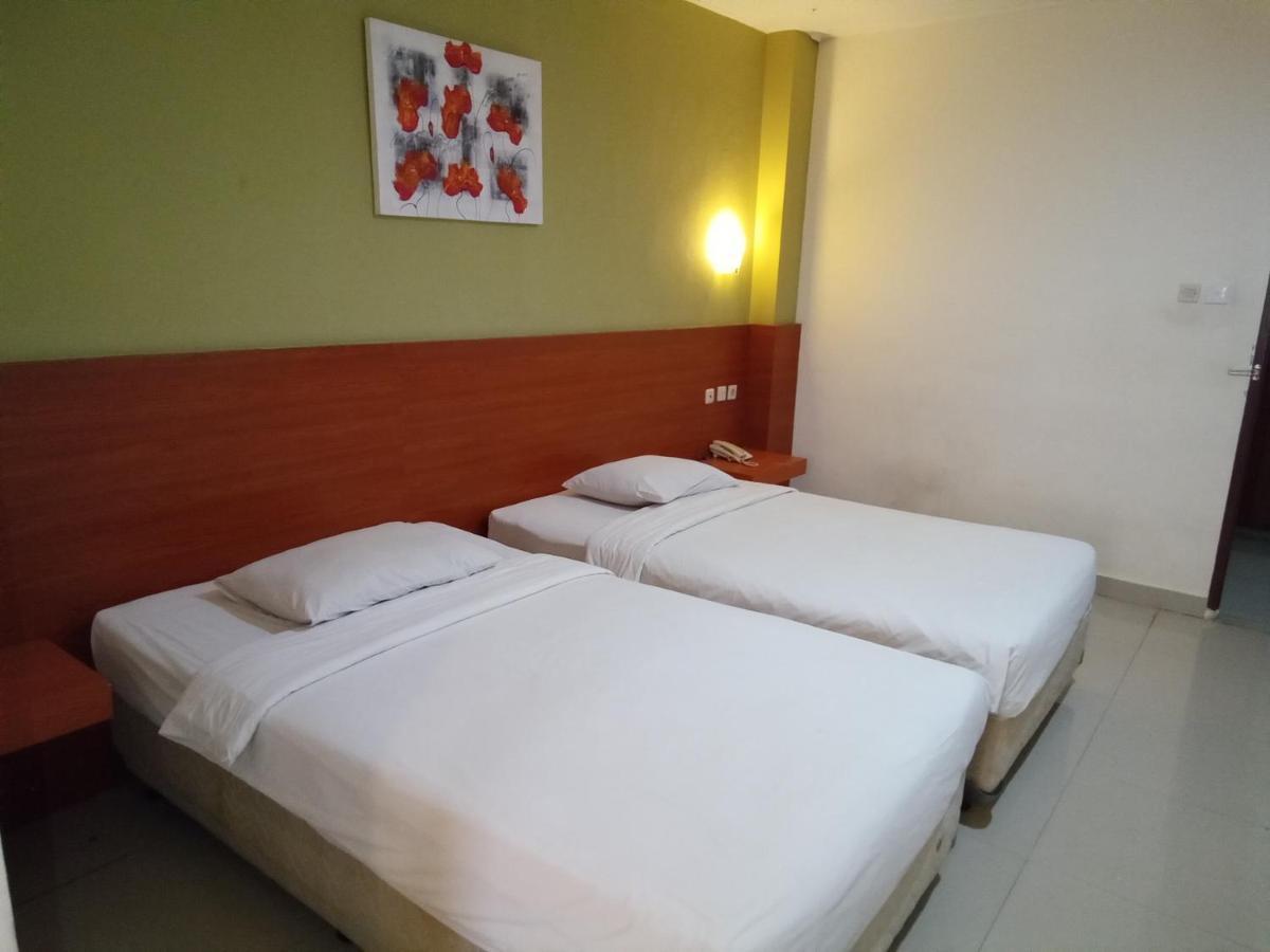 Hotel Puri Dibia Kuta Kuta Lombok Exterior foto