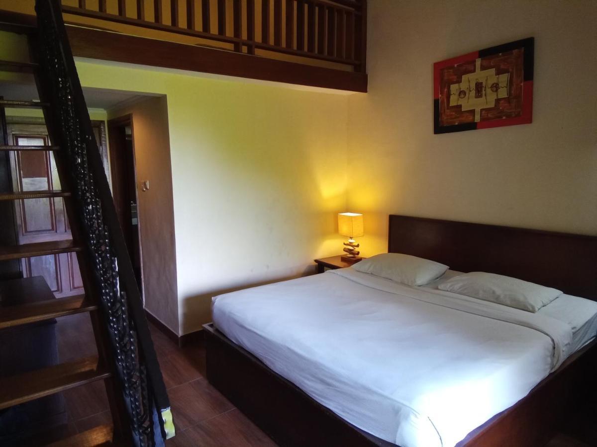 Hotel Puri Dibia Kuta Kuta Lombok Exterior foto
